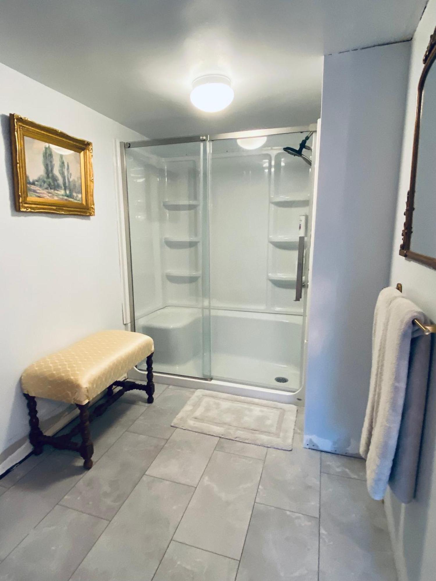 1000 Islands Bed And Breakfast-the Bulloch House Couette-café Gananoque