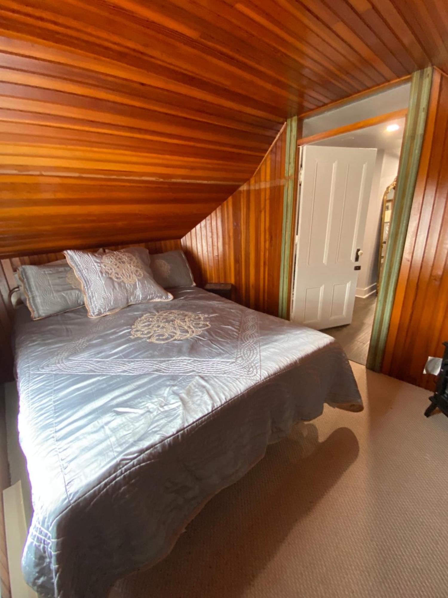1000 Islands Bed And Breakfast-the Bulloch House Gananoque