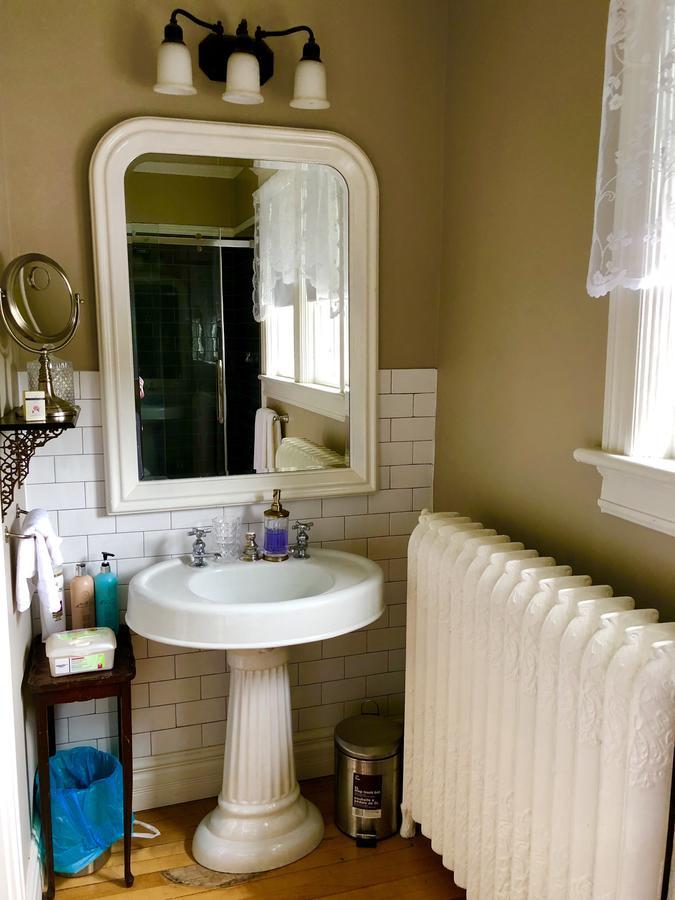 1000 Islands Bed And Breakfast-the Bulloch House 4* Gananoque