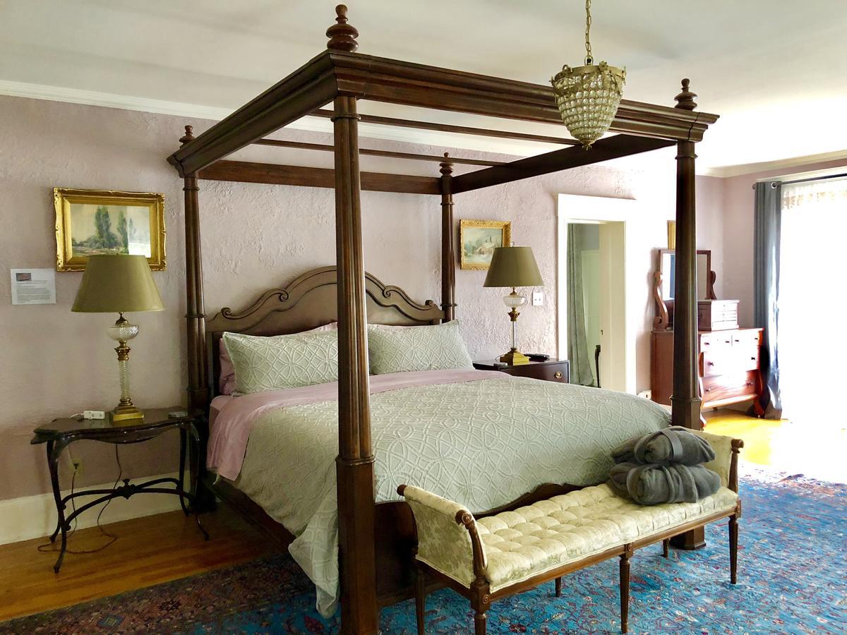 1000 Islands Bed And Breakfast-the Bulloch House Couette-café